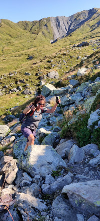 Véronique Leroy en randonnée.
Cheval noir Valmorel